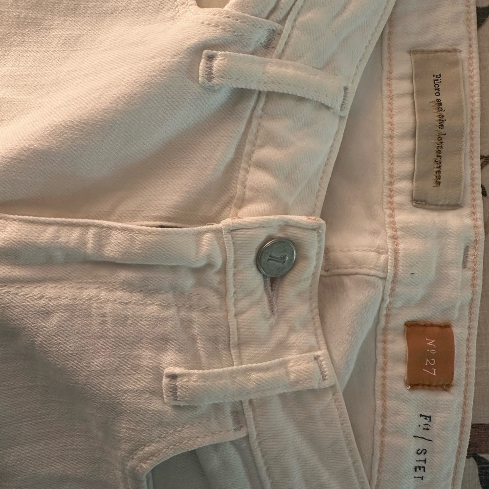 Anthropologie White Skinny Jeans Smooth Texture